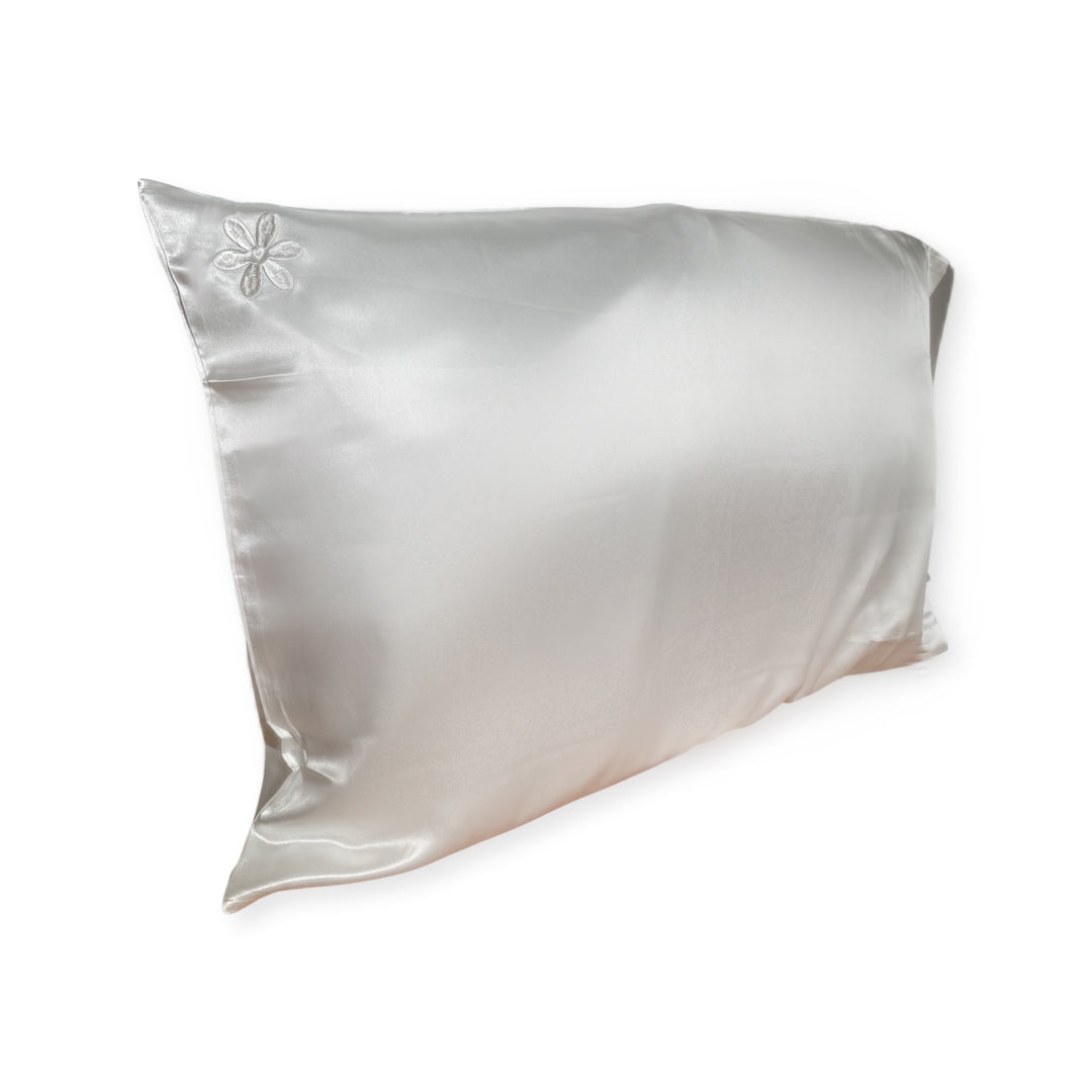 Daisy silky satin pillowcase